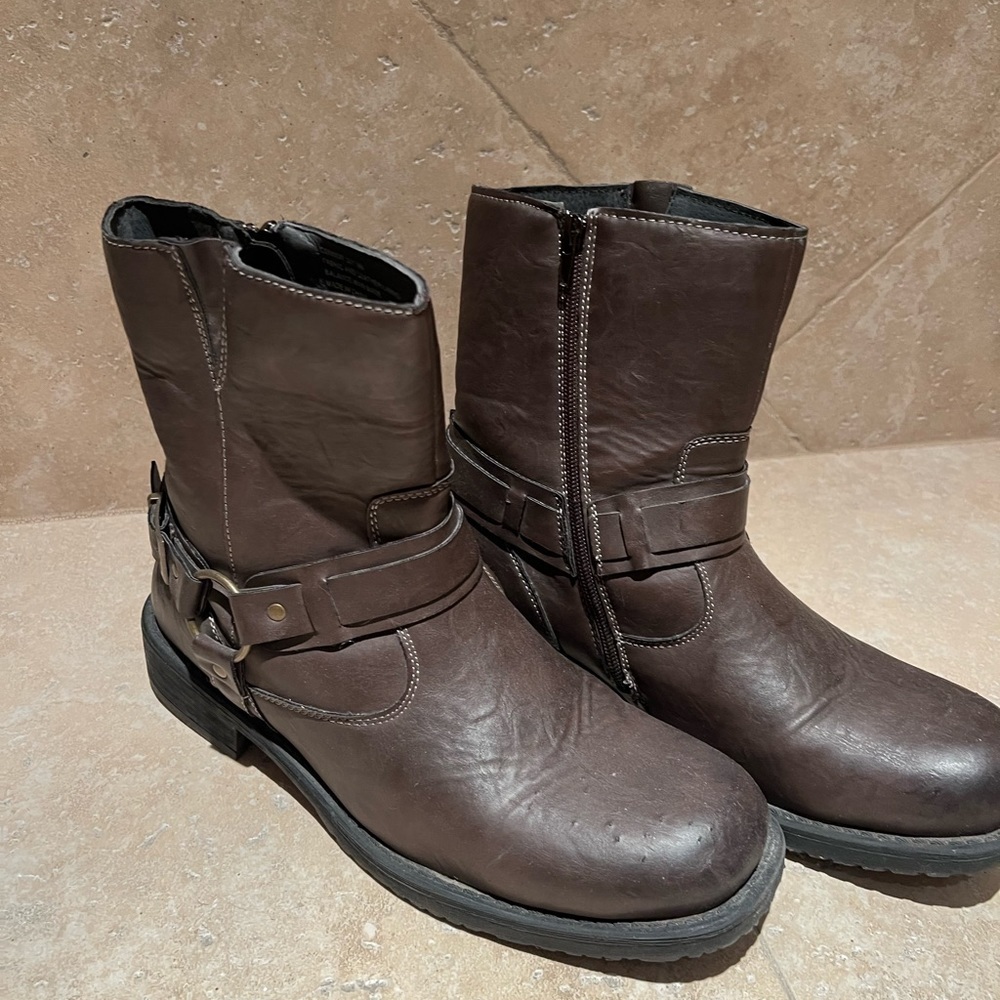 Men’s Leather Boots Sz 9